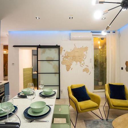 Cozy Apartment Puerta Del Sol & Private Patio Madrid Exterior photo
