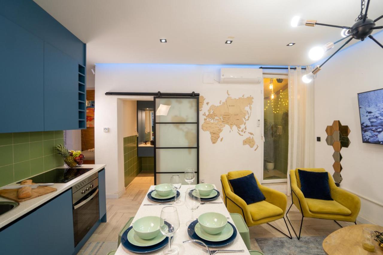 Cozy Apartment Puerta Del Sol & Private Patio Madrid Exterior photo
